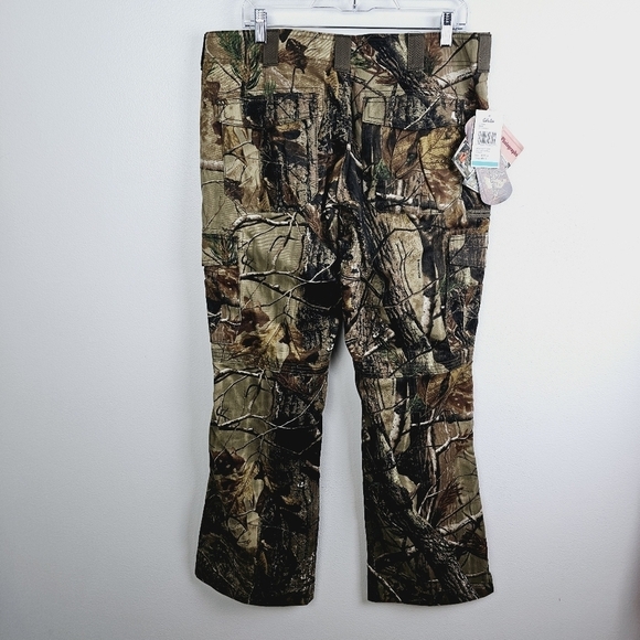 Cabela's Realtree Women's Camo Cargo Pants Hunting Hiking Camping NWT - Picture 2 of 14
